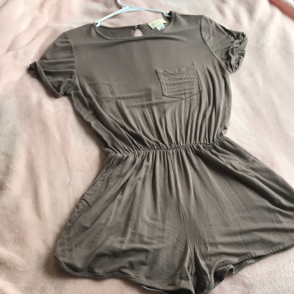 Summer Romper - Picture 1 of 4